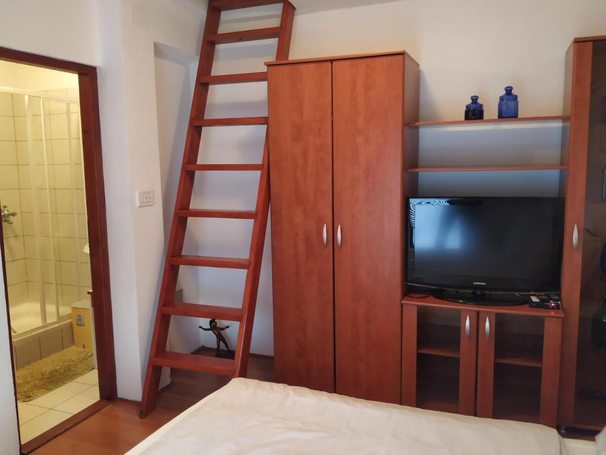Apartmani Deleut Novi Vinodolski Ngoại thất bức ảnh