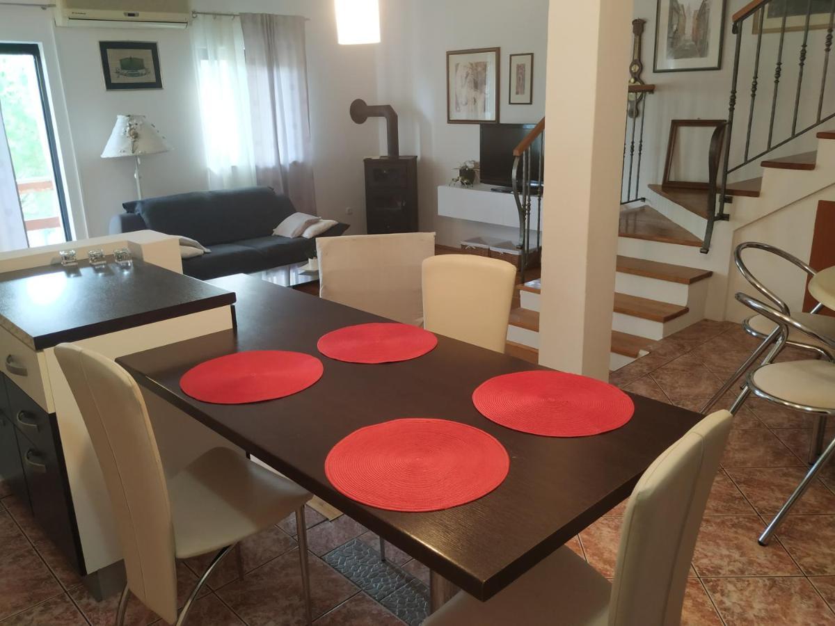 Apartmani Deleut Novi Vinodolski Ngoại thất bức ảnh