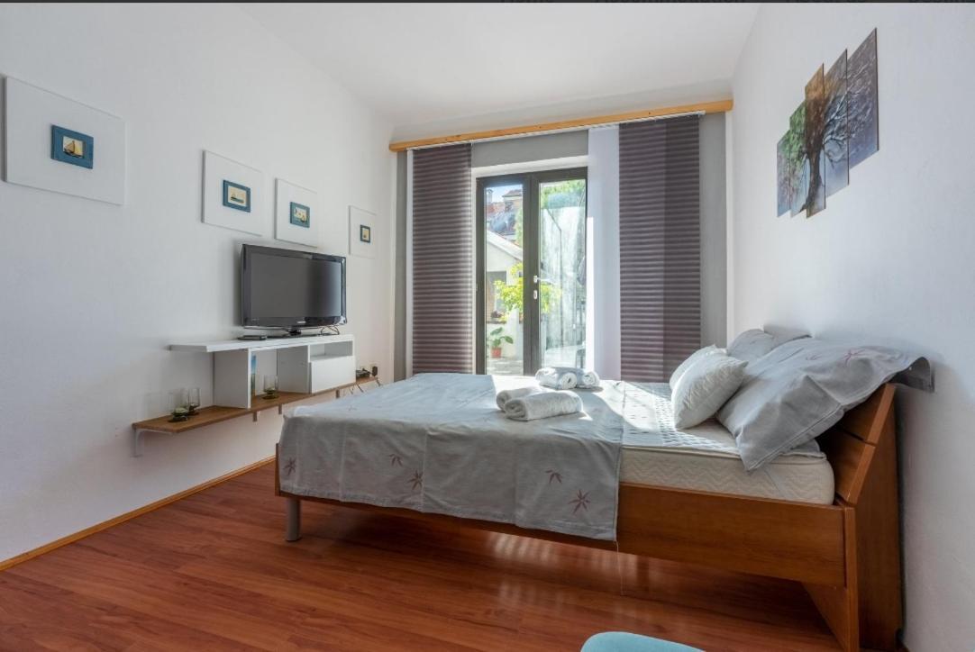Apartmani Deleut Novi Vinodolski Ngoại thất bức ảnh
