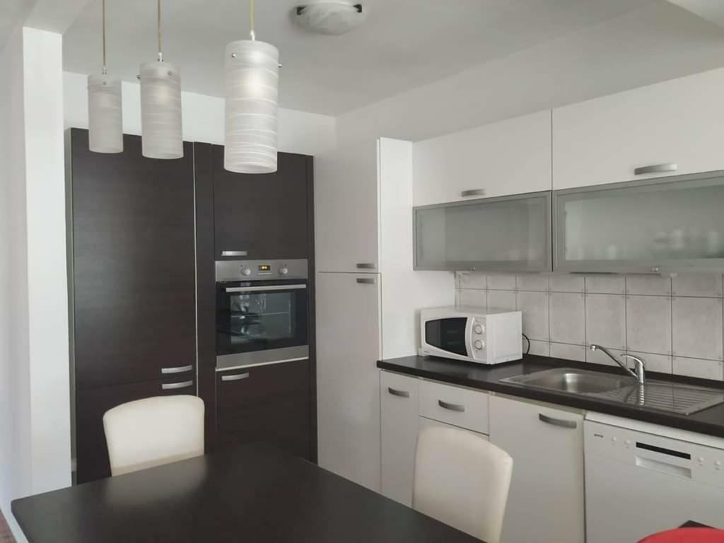 Apartmani Deleut Novi Vinodolski Ngoại thất bức ảnh